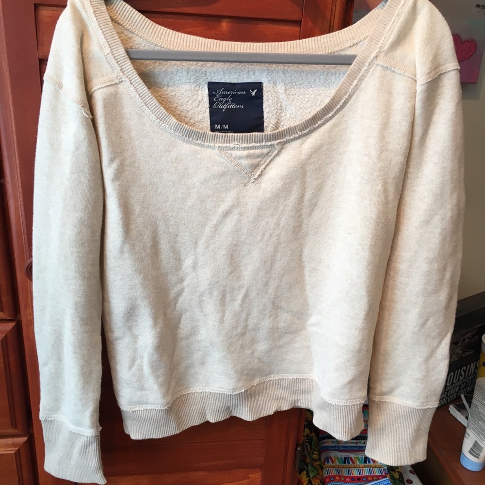 Scoop neck Sweatshirt